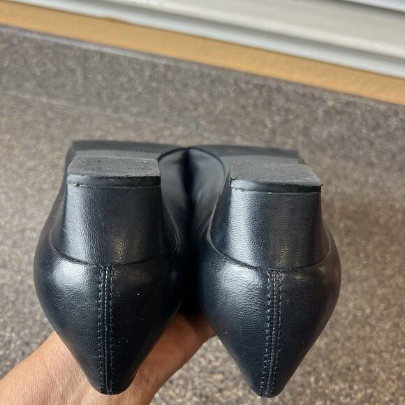 Trotters Womens Sz 11 M Comfort Casual Classic Black Leather Slip On Dress Heels - Picture 7 of 12